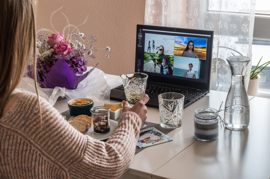 woman in a virtual dinner with friends